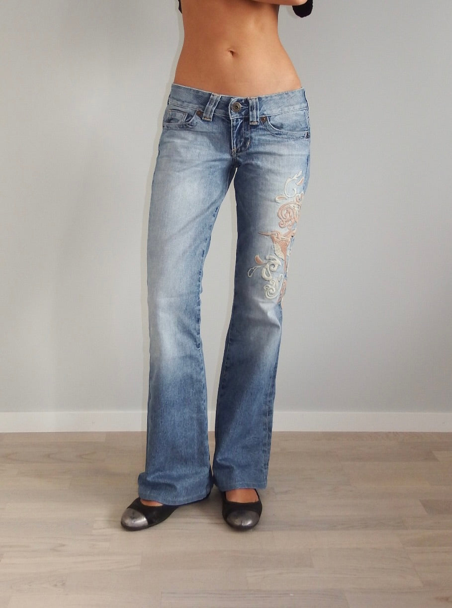 GUESS VINTAGE JEANS