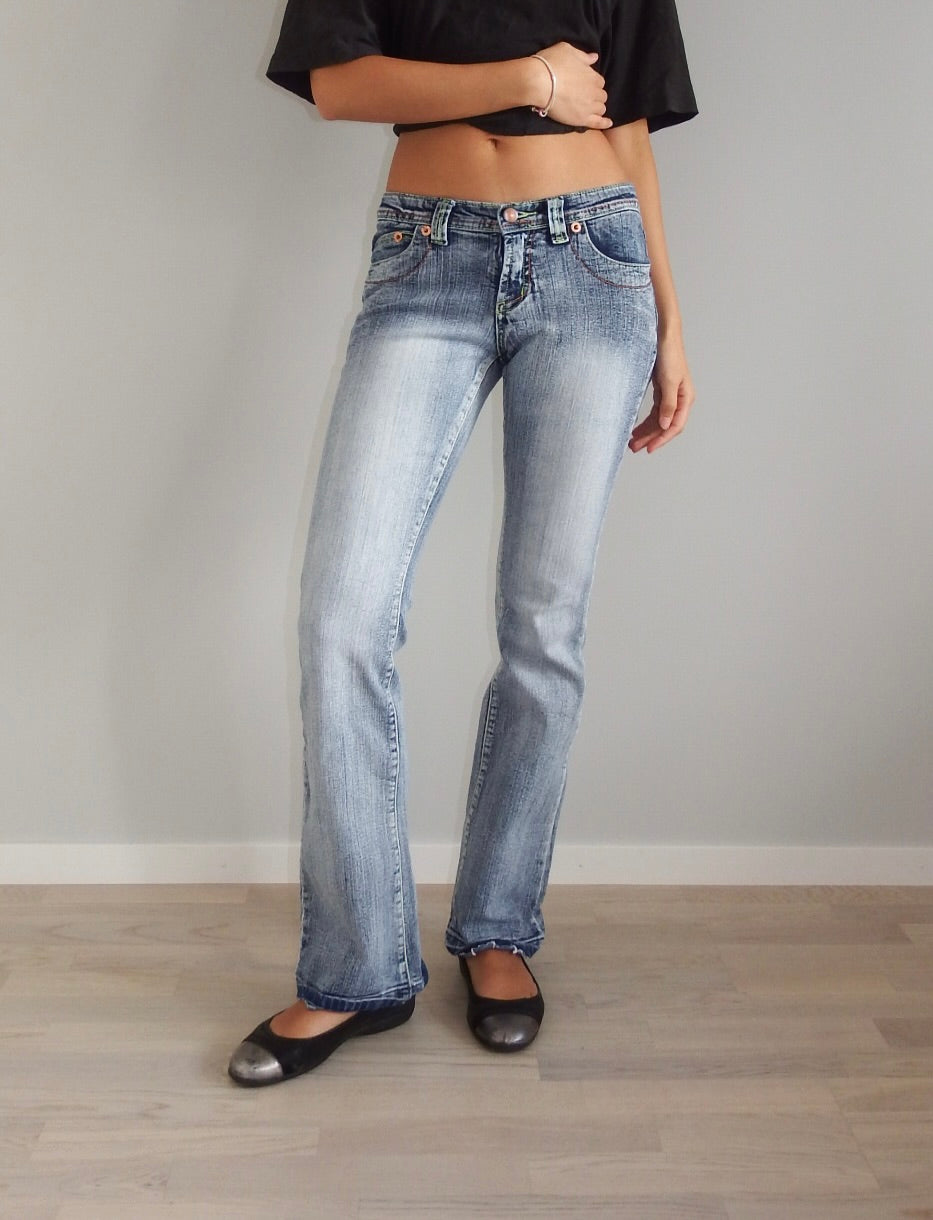 VINTAGE JEANS
