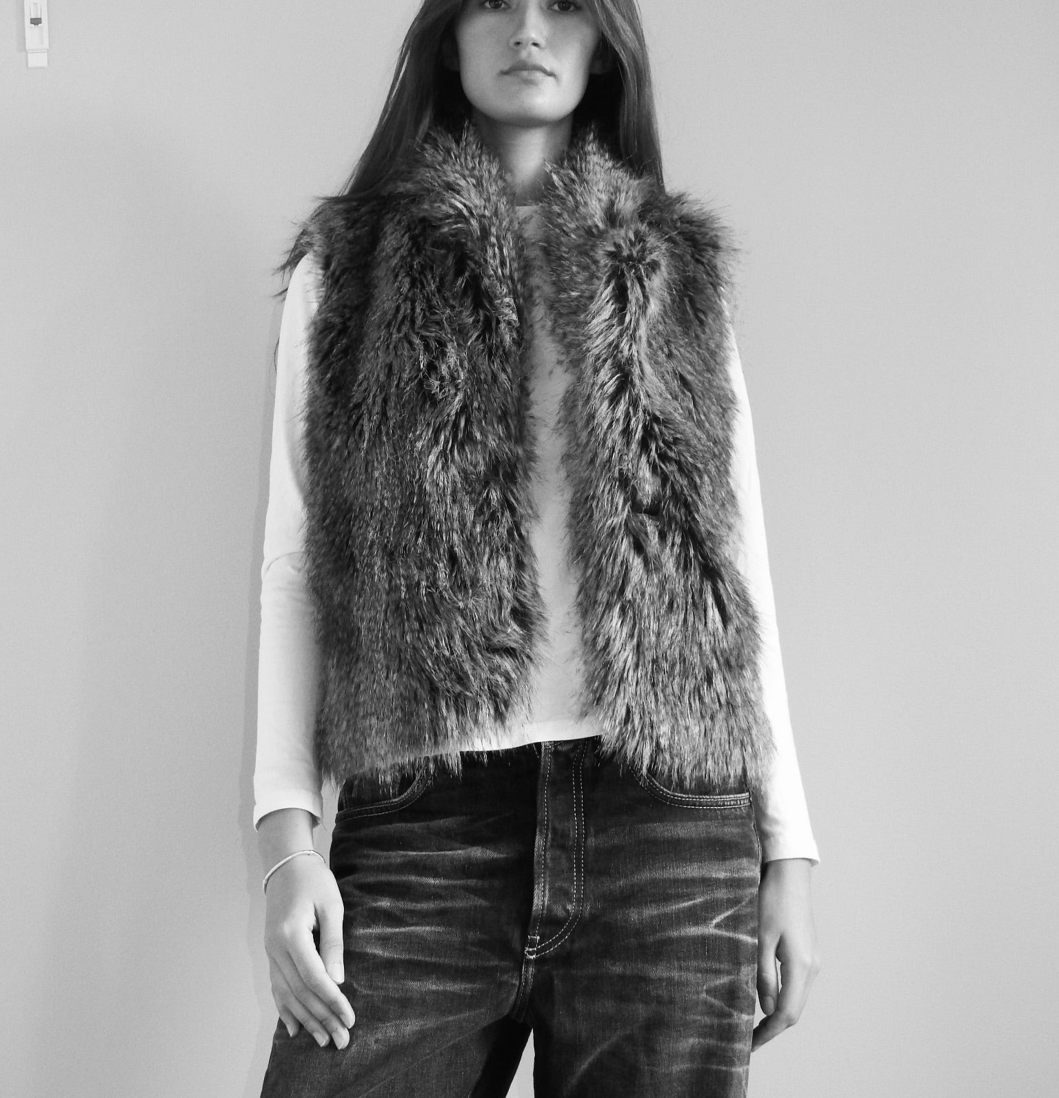 FUR VEST